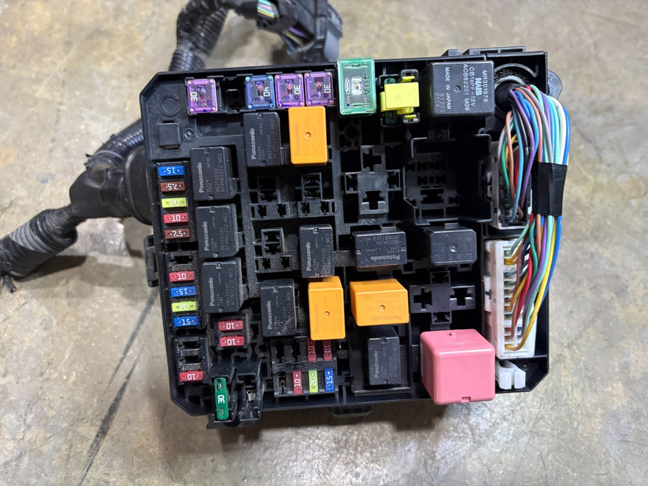 Fuse Box Engine  2012-2020 OUTLANDER SPORT Fuse Box Engine 2.0 OEM