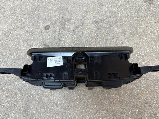 2018-2023 Volkswagen Atlas Cross Rear Center Console AIR VENT 3CN819203B OEM