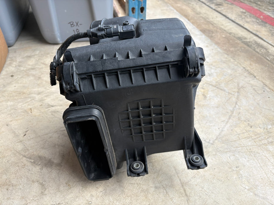 2012-2017 Hyundai Azera 3.3L Air Filter Housing Assembly OEM