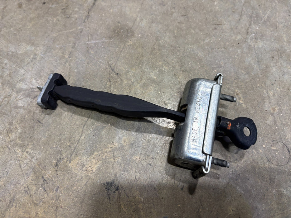 2013-2019 FORD ESCAPE REAR LEFT DRIVER SIDE DOOR HINGE CHECK STRAP STOPPER OEM