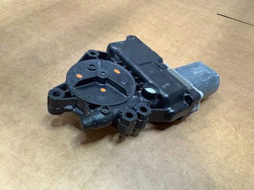2011 - 2014 HYUNDAI SONATA FRONT LEFT WINDOW MOTOR 0130822607 OEM