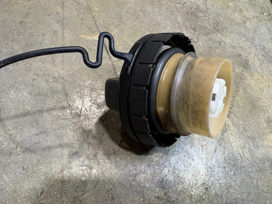 2014-2024 TOYOTA CAMRY FUEL GAS TANK FILLER CAP OEM