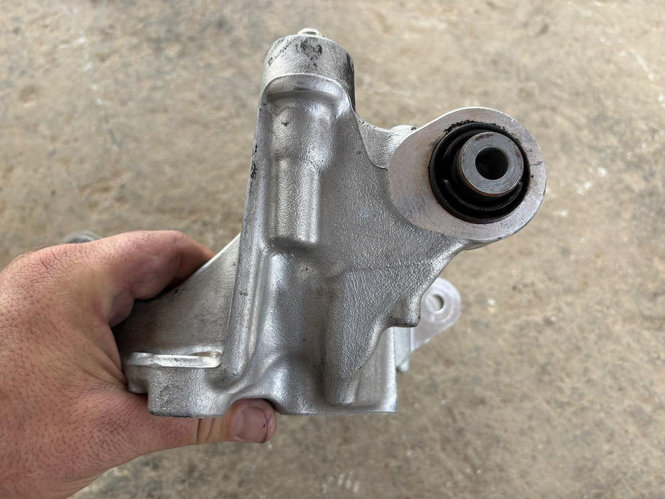 2017-2022 Honda CRV CR-V 1.5L REAR Left Knuckle Stub Axle Assembly OEM