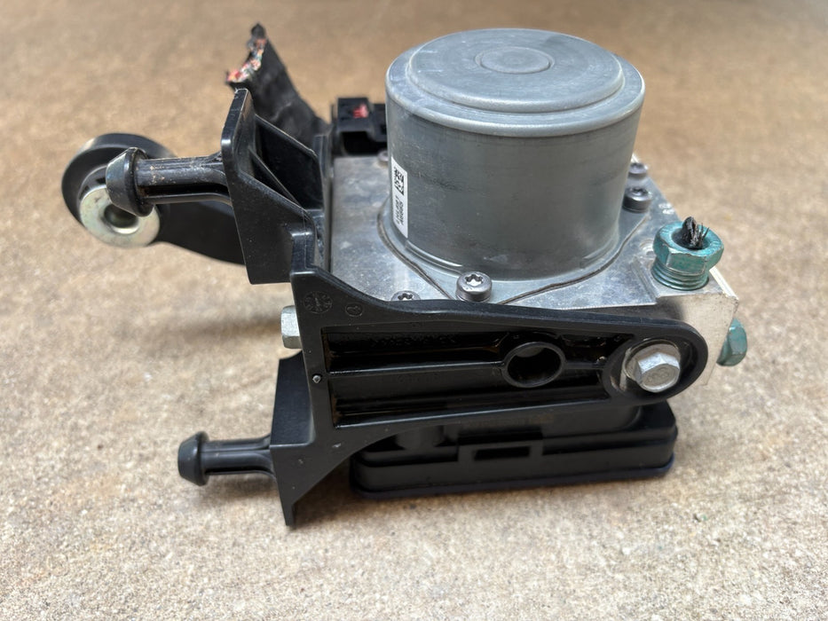 2019 - 2021 GMC Acadia ABS Anti Lock Brake Pump 84503307 84502696 OEM