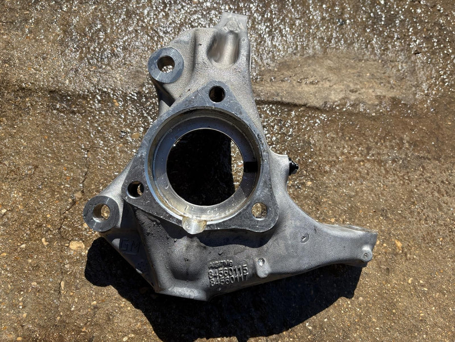 2018-2023 Chevrolet Traverse 3.6L Front Left Driver Knuckle OEM