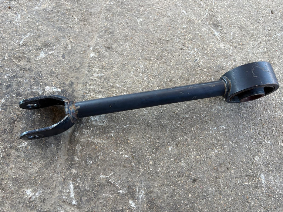 2015-2024 NISSAN MURANO REAR SUSPENSION RIGHT SIDE TRAILING CONTROL ARM OEM
