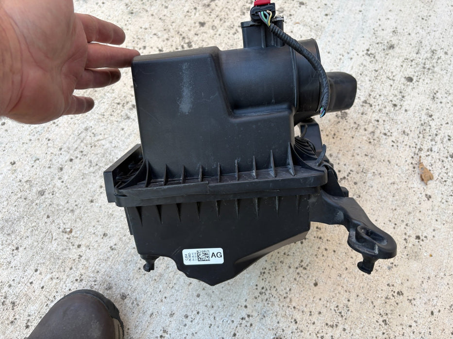 2013-2016 Ford Escape 2.5L Air Cleaner Air Intake Box Assembly OEM