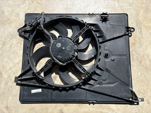2017, 2018, 2019 CHEVROLET TRAX 1.4L ENGINE COOLING RADIATOR FAN OEM 8D3440000