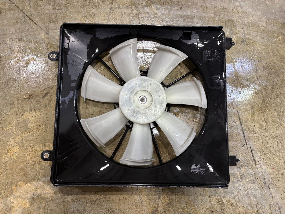2008-2012 Honda Accord 2.4L Right Passenger Radiator Cooling Fan Assembly OEM