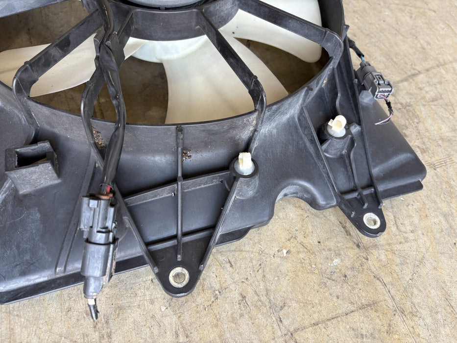 Original, 2009-2015 Honda Pilot 3.5L, Radiator Fan Motor Fan Assembly FWD, OEM