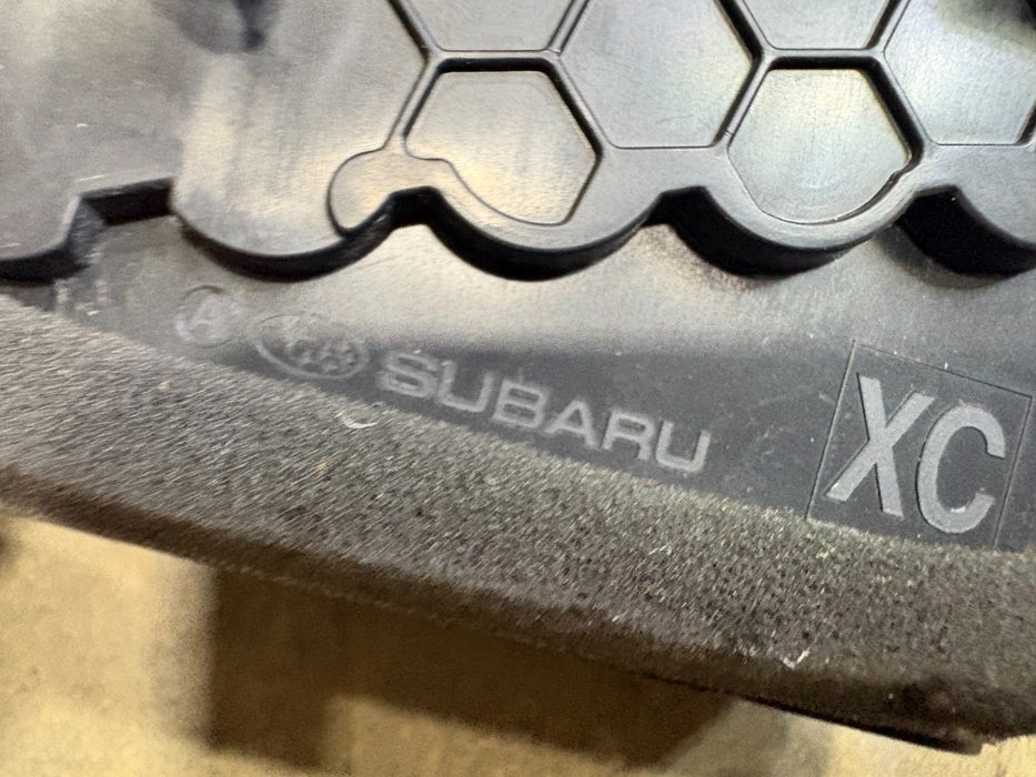 2019 - 2022 SUBARU ASCENT DASH CENTER LEFT LH VENT WITH TRIM OEM