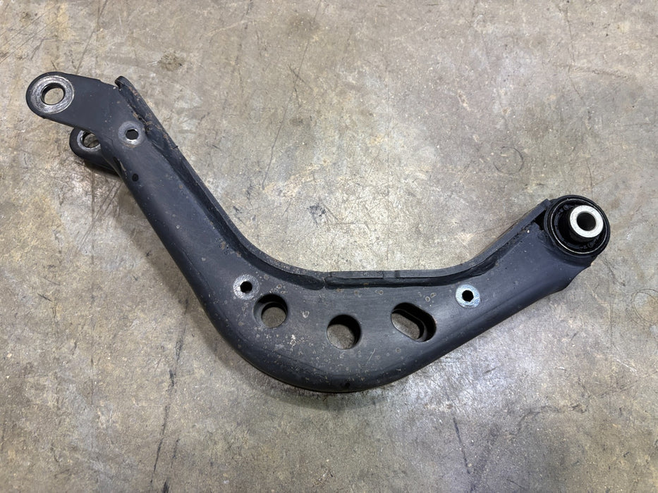 2018-2024 CHEVROLET EQUINOX AWD REAR RIGHT SUSPENSION UPPER CONTROL ARM OEM