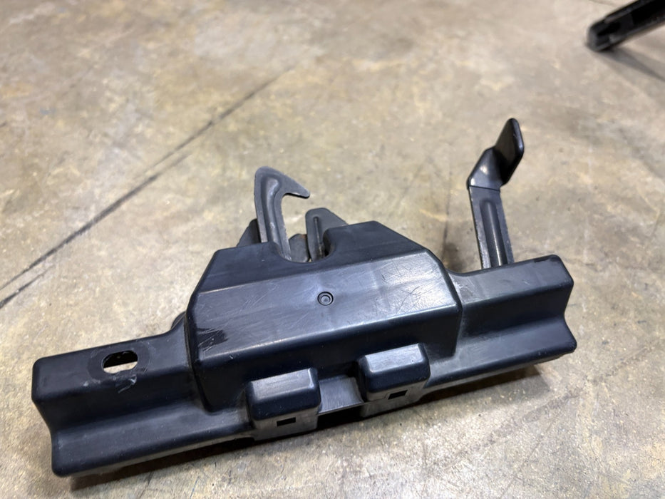2017-2018 Hyundai Elantra Front Hood Lock Latch Release Actuator OEM