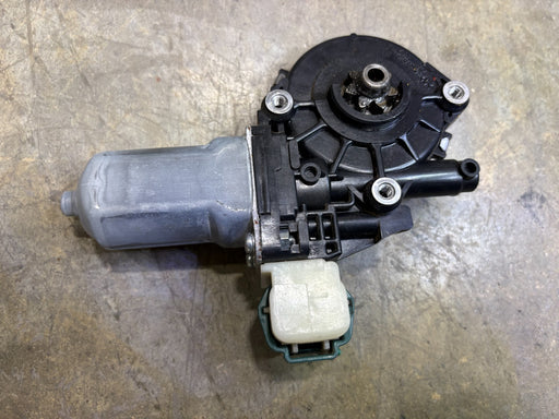 2014-2020 NISSAN ROGUE REAR LEFT SIDE DOOR WINDOW MOTOR OEM