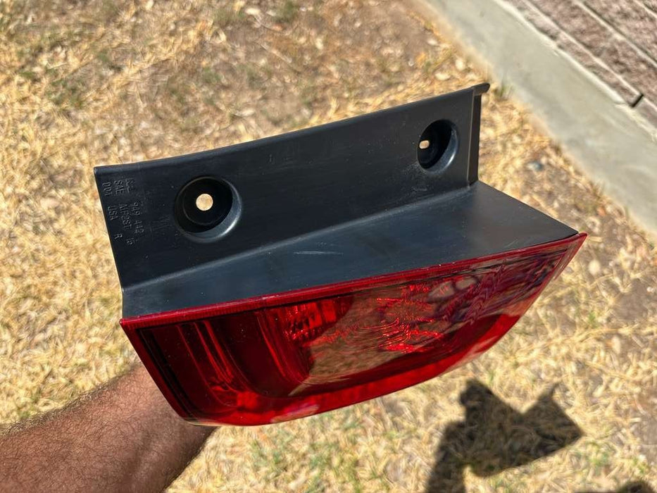 2016 - 2018 HONDA PILOT TAIL LIGHT RIGHT PASSENGER SIDE OEM