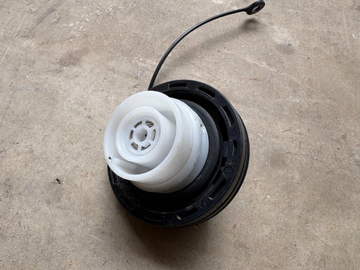 OEM Chevy, Buick, Sonic, Spark, Trax, Encore, Cruze Fuel Tank Gas Cap #95292260