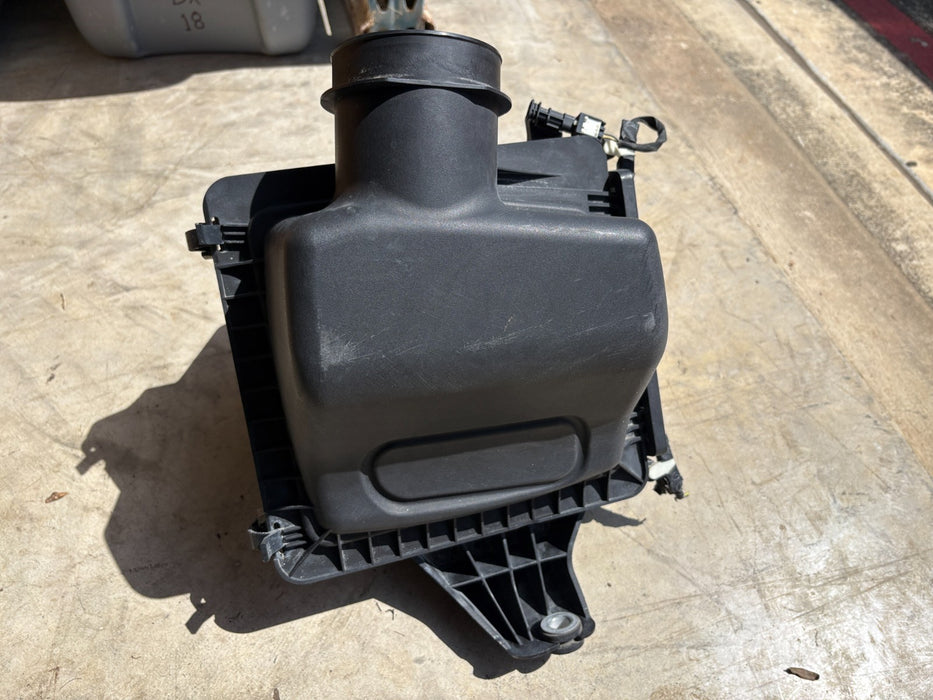 2018 2019 2020 FORD F150 5.0L ENGINE AIR CLEANER AIR INTAKE BOX OEM