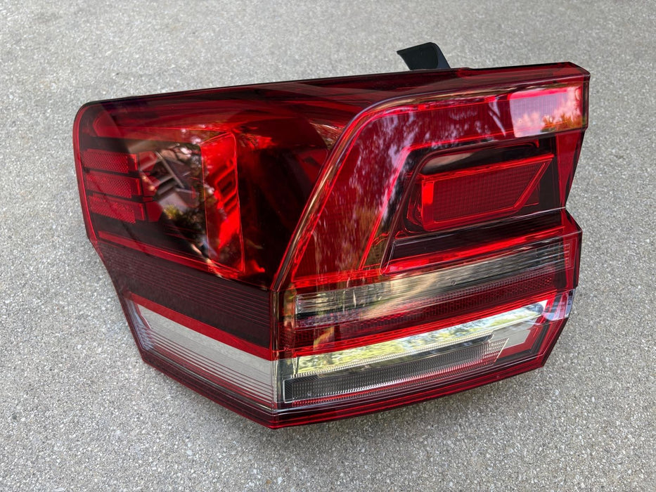 2018-2020 Volkswagen Atlas Left Driver Tail Light Lamp OEM