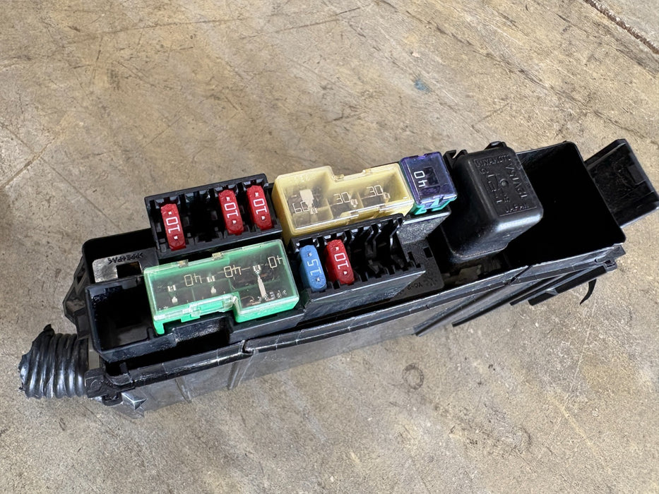 2013-2019 Nissan Sentra Fusebox Fuse Box Relay Module #7154-7223-30, 24382-EW70B