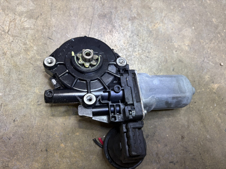2014-2019 TOYOTA COROLLA SEDAN FRONT RIGHT SIDE DOOR WINDOW MOTOR OEM