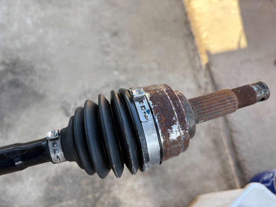 2018-2024 NISSAN KICKS FRONT RIGHT PASSENGER SIDE FWD AXLE SHAFT OEM