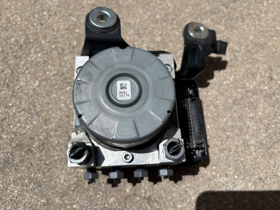 2015-2021 Ford Edge 3.5L ABS Unit F2GC-2C219-AK OEM