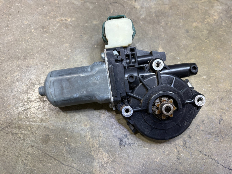 2014-2020 Nissan Rogue Rear Right Side Door Power Window Motor OEM