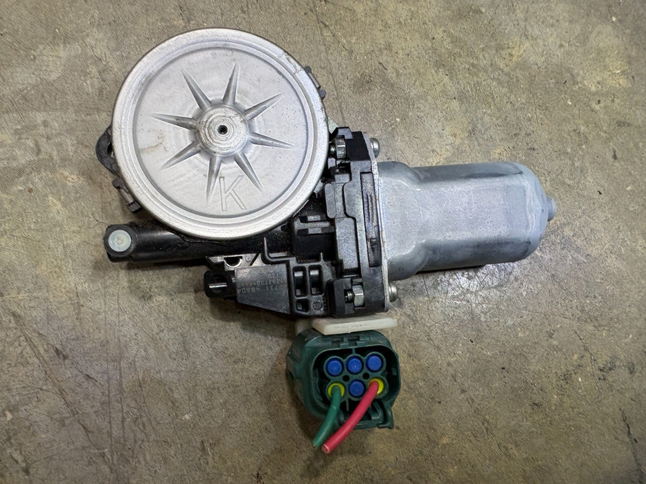 2014-2020 NISSAN ROGUE REAR LEFT SIDE DOOR WINDOW MOTOR OEM