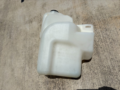 2013-2016 Chevrolet Malibu Washer Reservoir Bottle (no tube) OEM #248755118