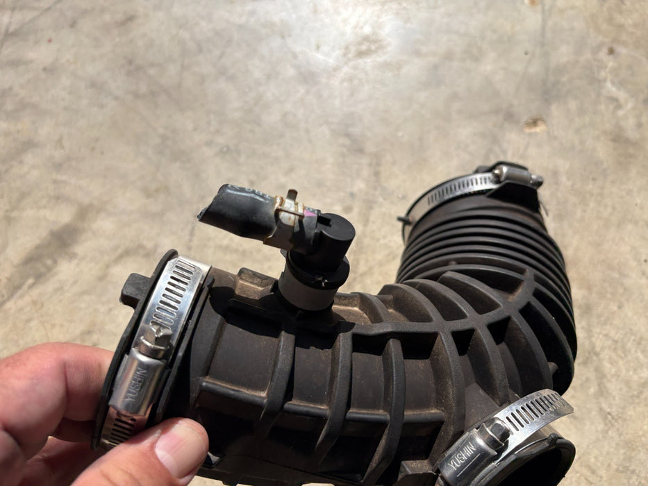 2024-2025 NISSAN ROGUE 1.5L ENGINE AIR INTAKE DUCT HOSE TUBE OEM