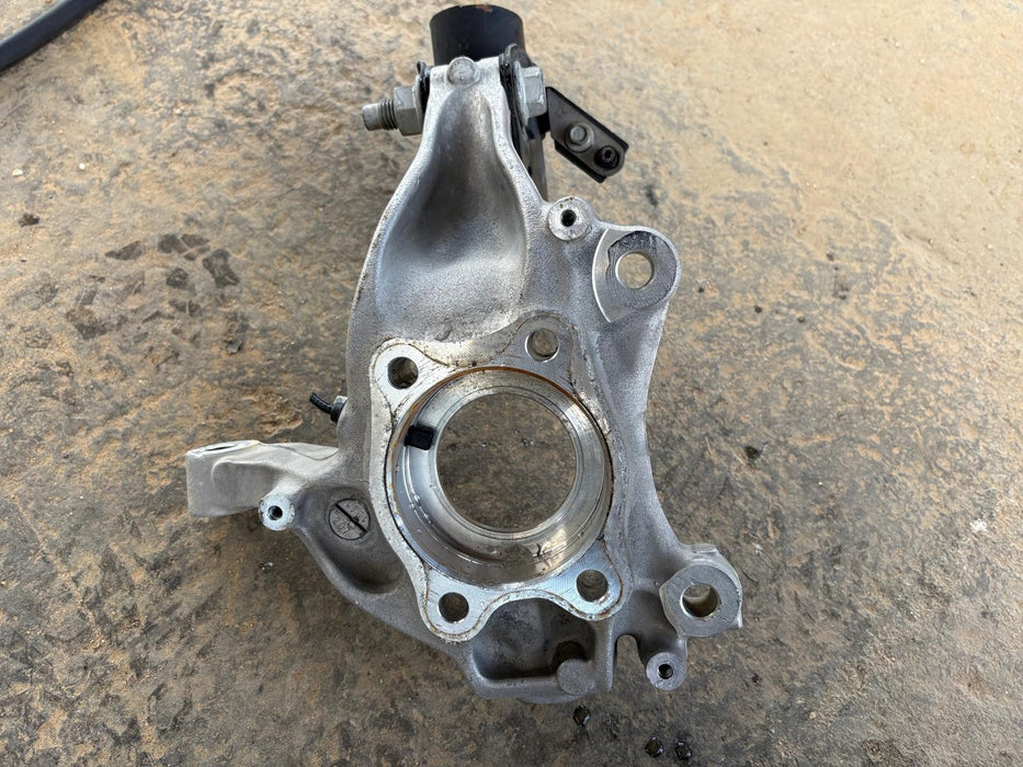 2019 - 2024 Ford Edge 2.0L Passenger Right Front Knuckle OEM