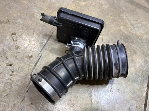 2013-2018 Nissan Altima 2.5L Air Intake Cleaner Upper Duct Tube OEM Hose