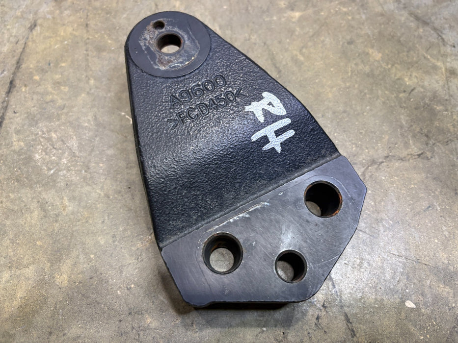 2020-2024 HYUNDAI PALISADE 3.8L RIGHT PASSENGER FRONT ENGINE MOUNT BRACKET, OEM