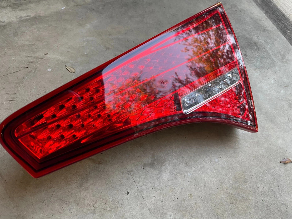 OEM 2011, 2012, 2013 Kia Optima Trunk Inner Driver Right RH Tail Light Lamp