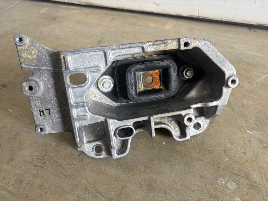 2013 - 2019 Nissan Sentra Left Transmission Support Mount OEM