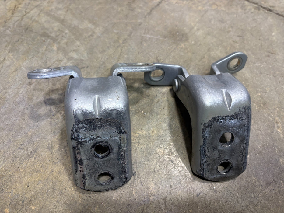 2015 - 2023 NISSAN MURANO FRONT LEFT DOOR HINGE UPPER & LOWER OEM