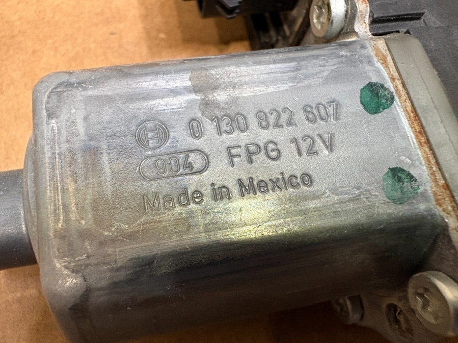 2011 - 2014 HYUNDAI SONATA FRONT LEFT WINDOW MOTOR 0130822607 OEM