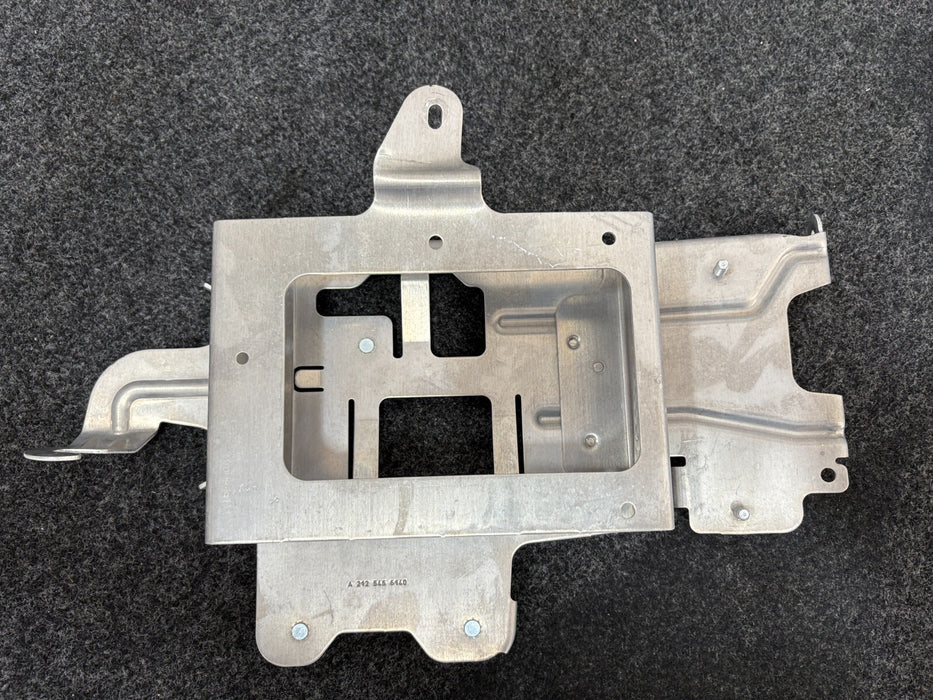 OEM, 2016 MERCEDES E350 W212 SATELLITE RADIO RECEIVER MODULE BRACKET HOLDER