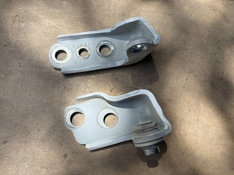 2020 - 2022 FORD EXPLORER FRONT RIGHT DOOR HINGE UPPER & LOWER OEM
