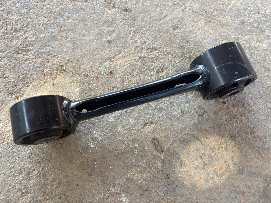 2015 - 2019 Toyota Highlander 3.5L Left Rear Lateral Arm OEM