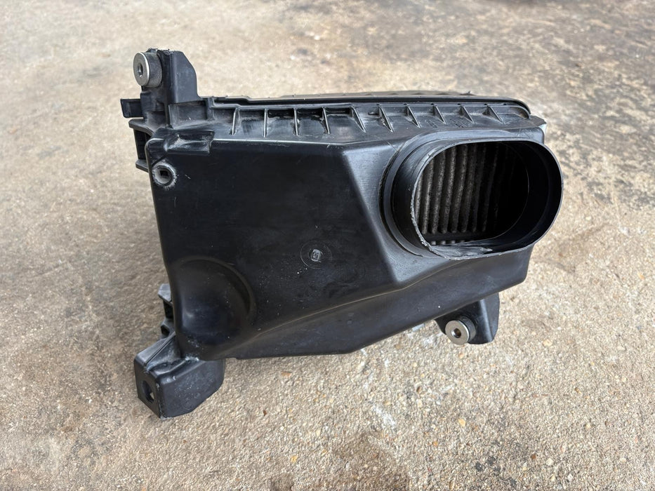 2015-2016 Honda CRV 2.4L Air Cleaner Intake Box Assembly OEM