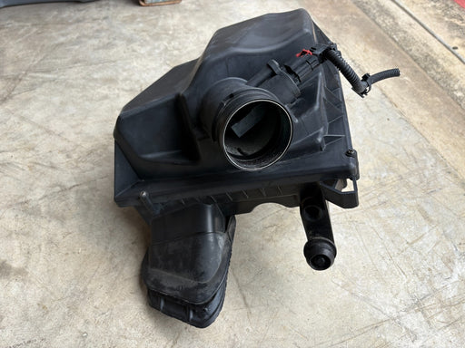 2011-2014 Chevrolet Cruze Air Cleaner Intake Filter Housing Box Assembly, OEM
