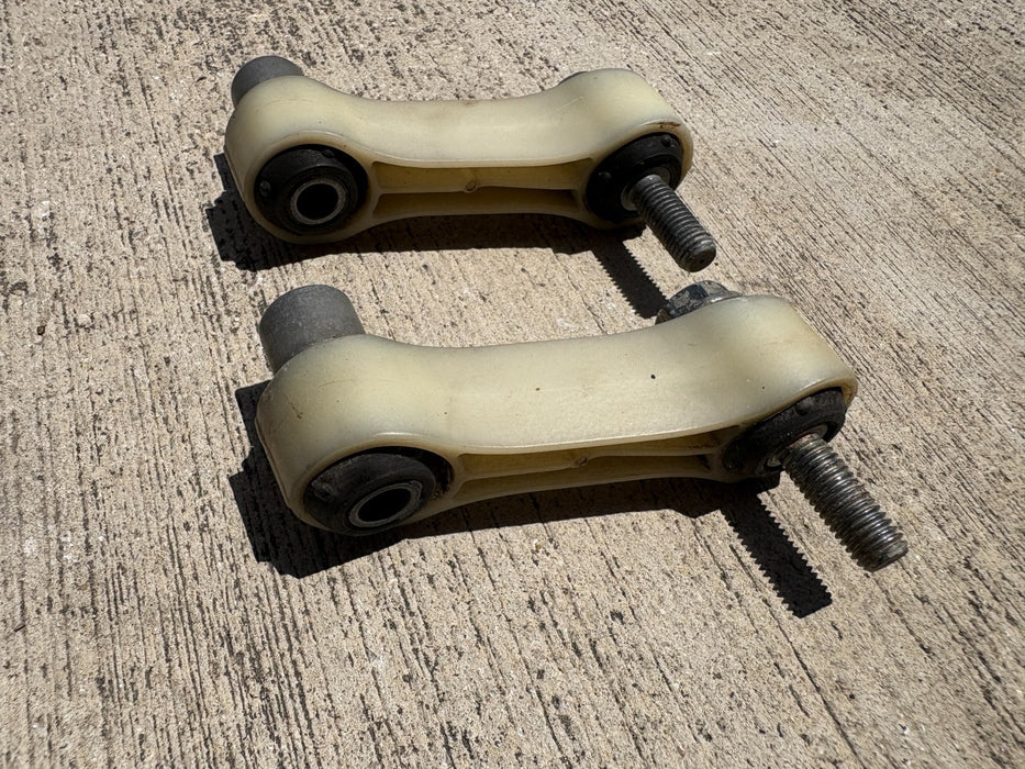 2015-2020 Mercedes-Benz GLA250 X156 REAR STABILIZER SWAY ANTI ROLL BAR LINKS OEM