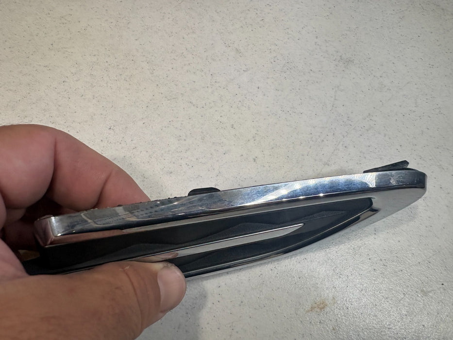 2017-2019 FORD ESCAPE FRONT RIGHT SIDE FENDER VENT TRIM GJ54-16C216-AC OEM