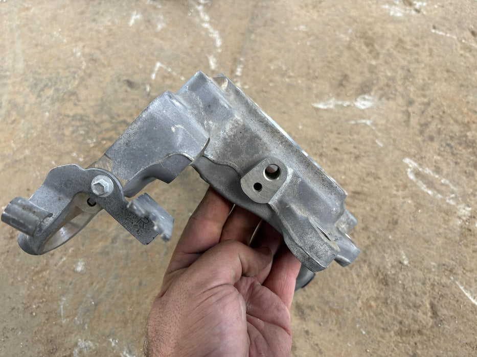 2019 - 2024 Ford Edge 2.0L Rear Right Suspension Knuckle OEM