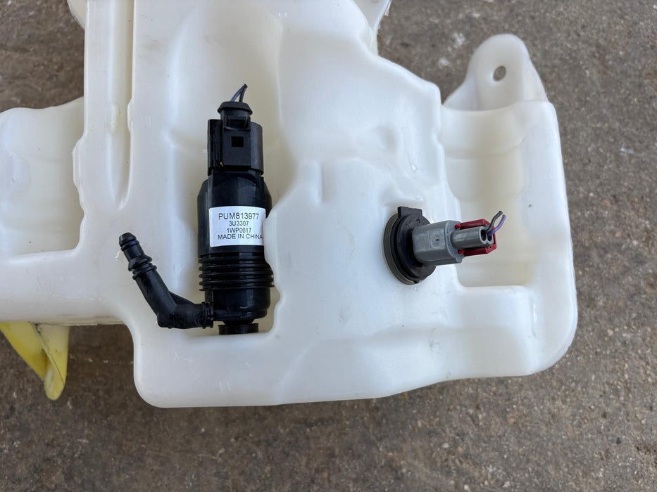 2017 - 2025 CHEVROLET MALIBU WINDSHIELD WIPER WASHER RESERVOIR BOTTLE TANK OEM