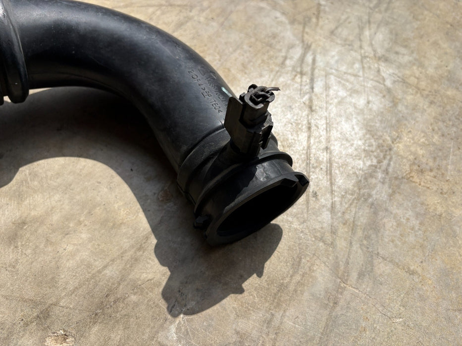 2011 - 2017 Jeep Patriot Air Intake Duct Tube Hose 04891621AC OEM