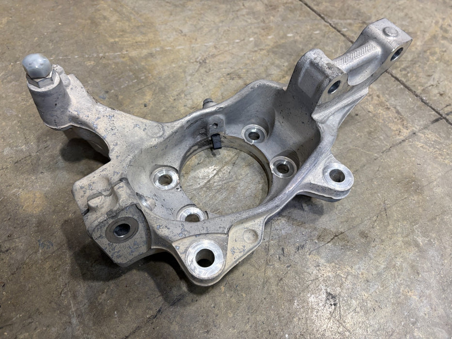 2013-2020 NISSAN PATHFINDER FRONT DRIVER LEFT SPINDLE STEERING KNUCKLE OEM