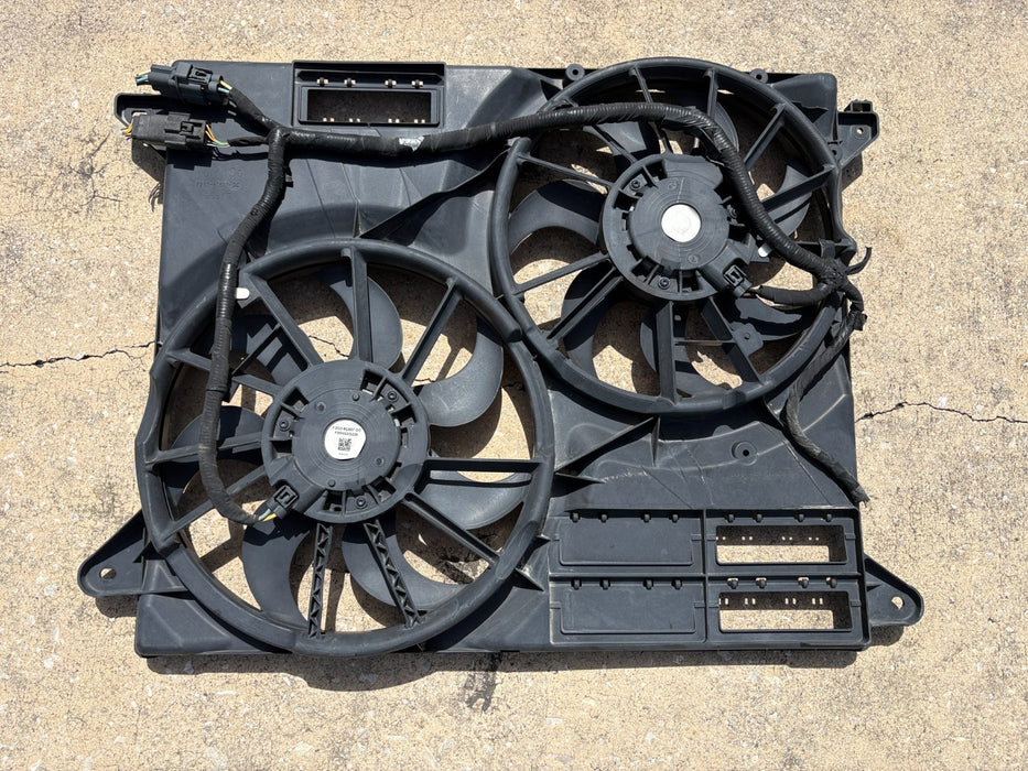 2015 - 2021 Ford Edge Radiator Cooling Fan Assembly OEM