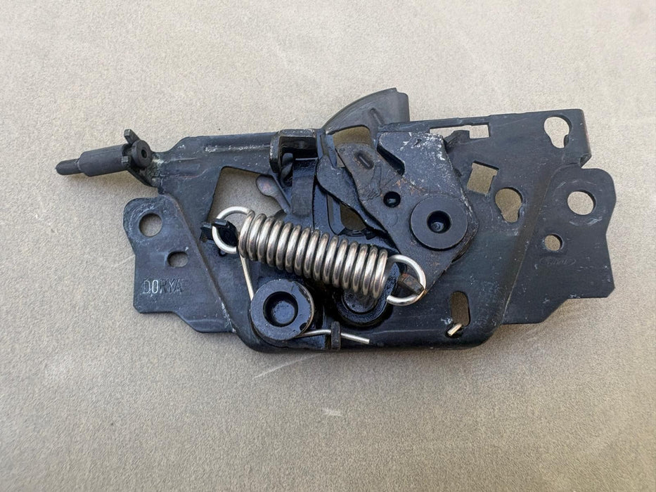 2013-2019 FORD ESCAPE 1.5L FRONT HOOD BONNET LATCH CATCH LOCK ACTUATOR OEM